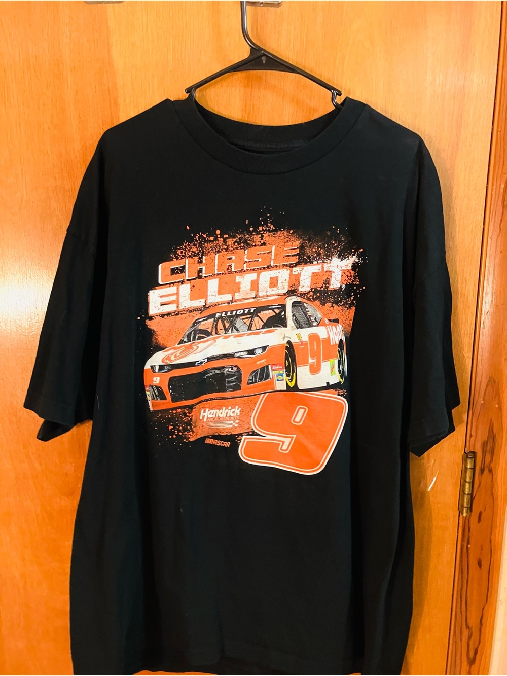 NASCAR Chase Elliott Men’s XXL T-Shirt Hooters Black 2Sided Hendrick Motorsports